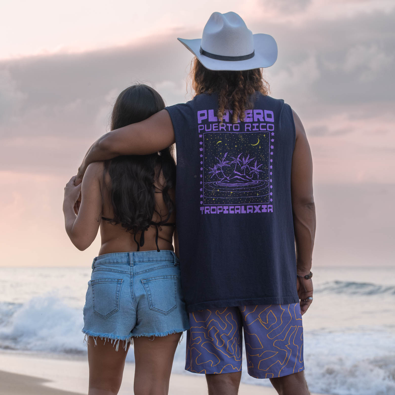  Tropicalaxia Muscle Tee Off-Black